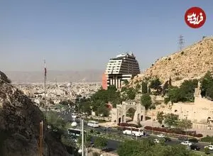 عکس| سفر زمان؛ دورنمای زیبای «تنگ الله اکبر شیراز» در دوران قاجار