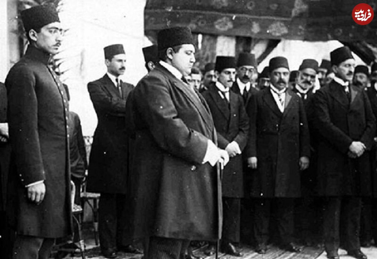 سفر در زمان؛ احمدشاه اصلا جواهر نمی‌خرید؛ اطرافیان او را خسیس می‌دانستند