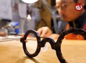 ببینید| فرآیند ساخت عینک‌های دست‌ساز با طراحی منحصربه‌فرد در کره جنوبی