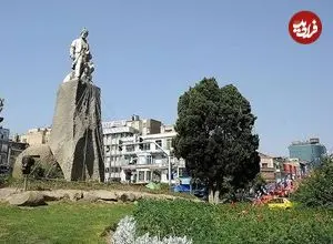 عکس| سفر زمان؛ «میدان فردوسی و مجسمۀ قدیمی‌اش» در سال 1340