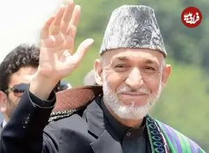 عکس| سفر در زمان؛ «حامد کرزای» در کنار دیوار چین در پکن؛ سال 1380