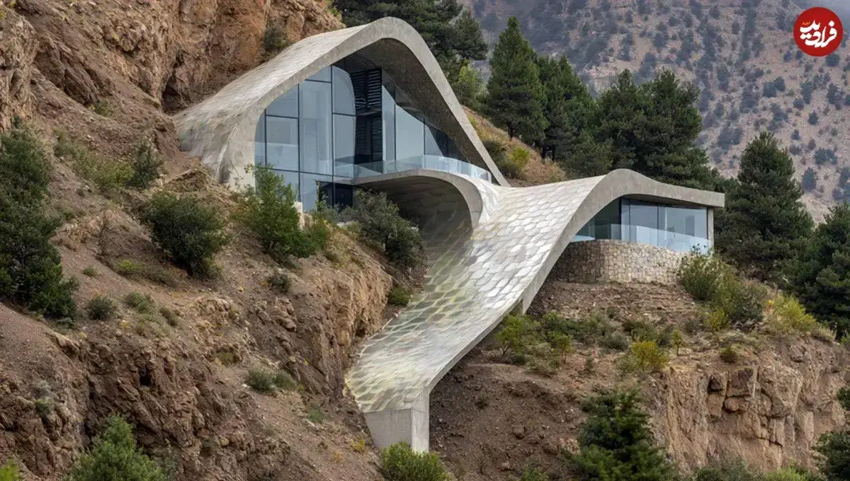 تصاویر؛ طرح‌های مفهومی ویلاهای مدرن با معماری ارگانیک در جان کوهستان 