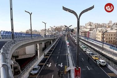 ببینید؛ مردی که برای شارژ موبایل لای پل صدر تهران گیر کرد!