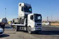 ببینید| سقوط خودروی از روی تریلی خودروبر در بزرگراه؛ ترافیک سنگین و اختلال گسترده در تردد