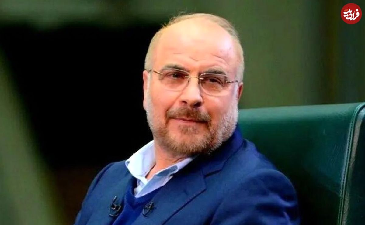 عکس؛ سفر به تاریخ؛ «محمدباقر قالیباف» با جلیقه و لباس نظامی روی عرشه کشتی در دوران جنگ