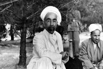 عکس| سفر در زمان؛ دیدار «ملک عبدالله، پادشاه اول اردن» با یک فرمانده انگلیسی؛ سال 1328