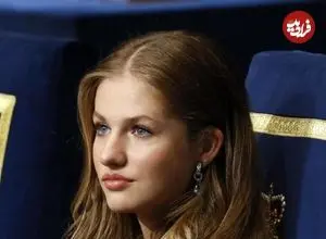 عکس| سفر در زمان؛ «لئونور، دختر پادشاه اسپانیا» در آغوش مادرش در یک قایق تفریحی؛ سال 1385