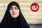 عکس؛ سفر در زمان؛ «زینب سلیمانی در حال گفتگو با عموی همسرش»؛ سال 1403