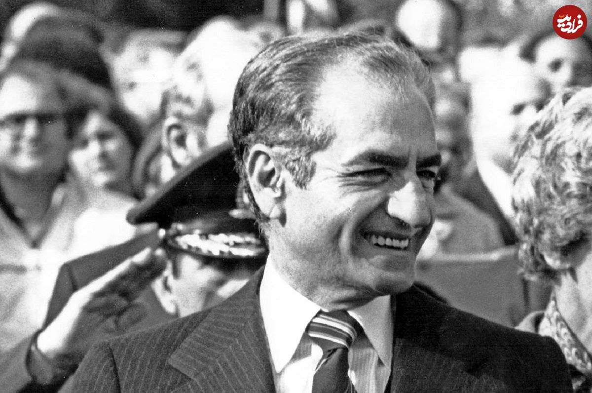 عکس؛ سفر در تاریخ؛ «محمدرضا پهلوی» در حال تست جنگنده فانتوم F-4؛ سال 47