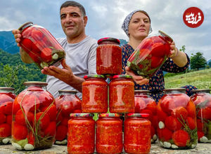 (ویدئو) فرآیند تهیه کنسرو گوجه فرنگی و سس خانگی به روش زوج آذربایجانی