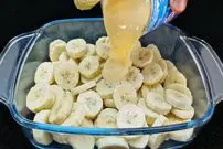 ببینید| طرز تهیه یک بستنی ساده و خوشمزه با موز و خامه