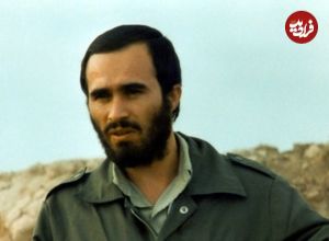 عکس؛ سفر به تاریخ؛ «شهید خرازی» در کنار همرزمانش؛ فرمانده‌ای که با یک دست به جبهه رفت