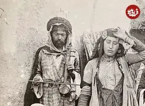 عکس| سفر به ایران قدیم؛ «رقاص‌ها و نوازنده‌ها» در یکی از روستاهای ایران در عهد قاجار