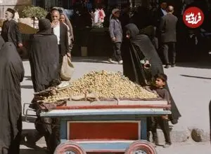 عکس| سفر زمان؛ ورودی «بازار قیصریه اصفهان» در دهۀ 1340
