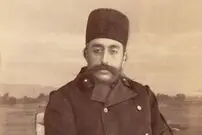 عکس سفر به تاریخ؛ گردش «عزت‌الدوله، دختر مظفرالدین شاه» و «فرنگیس، زن صیغه‌ای ناصرالدین شاه» در یک باغ