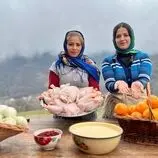 ببینید| غذای روستایی در ایران؛ پخت مرغ پرتقالی در روستایی کوهستانی