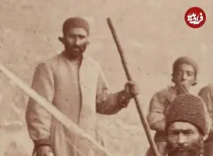 عکس| سفر زمان؛ «آشپزهای دربار ناصرالدین شاه» در حال هم زدن آش در شهرستانک