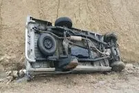 (ویدئو) تصادف وحشتناک سه خودرو به خاطر عابر پیاده!
