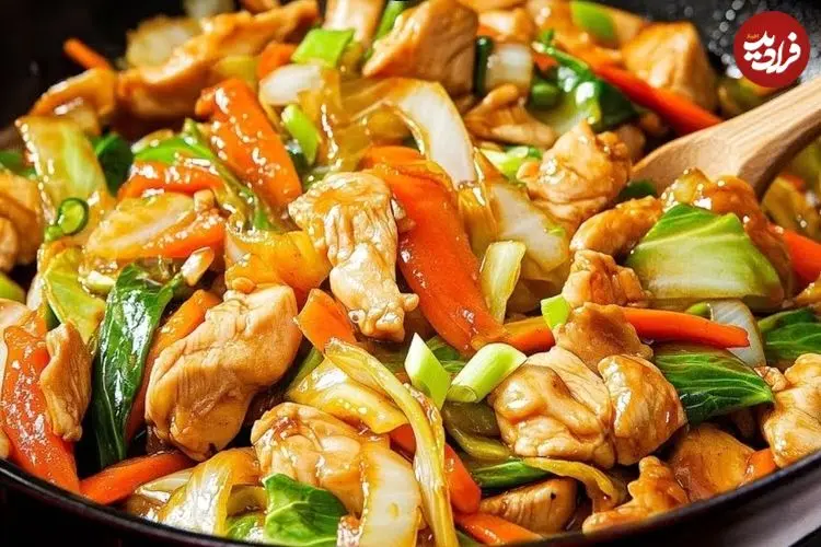 ببینید| طرز تهیه یک غذای ساده با 2 سینه مرغ