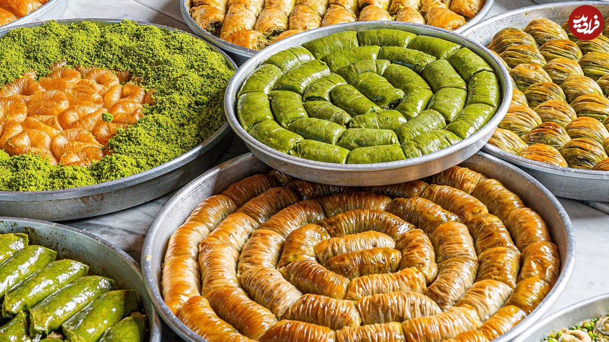 ببینید| نگاهی به مراحل تهیه باقلوای اصیل و محبوب در ترکیه 