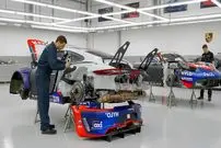 ببینید| مراحل دیدنی بازسازی کامل پورشه ۹۱۱ GT3R در آلمان