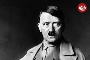 عکس؛ سفر در زمان؛ «هیتلر» در حال ترک کلیسای مارین‌ کرشه در برمرهافن؛ سال 1308