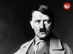 عکس؛ سفر در زمان؛ «هیتلر» در حال ترک کلیسای مارین کرشه در برمرهافن؛ سال 1308