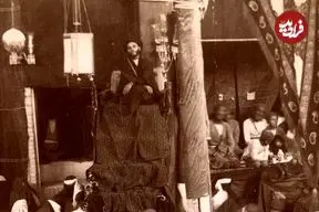 عکس| سفر به ایران قدیم؛ تصویری از یک «مجلس روضه» در تهران زمان ناصرالدین شاه