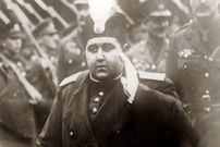 (عکس) سفر در زمان؛ «احمد شاه در مسیر فرنگ و به هنگام توقف در استانبول»؛ سال 1293