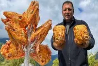 (ویدئو) پخت دیدنی کله پاچه به روش آشپز مشهور آذربایجانی در روستایی بهشتی