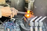 ببینید| فرآیند دیدنی ساخت چکش در کارگاهی در پاکستان