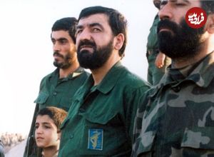 عکس؛ سفر در زمان؛ ژست «محسن رضایی» در آرایشگاه و  در زمان جنگ؛ دهه 60