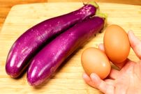 ببینید،؛ با بادمجان و 2 عدد تخم مرغ، این غذای ساده و سریع چینی را درست کنید!