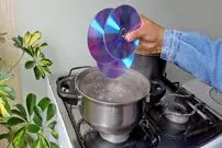(ویدئو) دی وی دی های قدیمی را دور نیندازید، به این روش از آن ها استفاده کنید