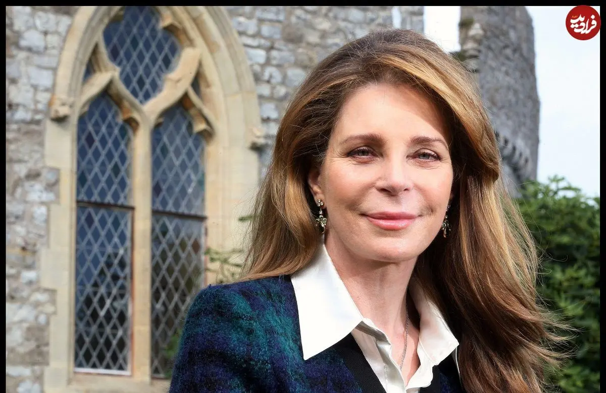 عکس| سفر در زمان؛ «ملک حسین پادشاه اردن و ملکه نور» در یک رویداد عمومی در اردن؛ سال 1354