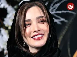 عکس| سفر زمان؛ تیپ و چهرۀ «بهنوش طباطبایی» در مراسم جشن حافظ؛ سال 1403