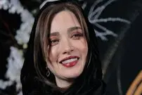 عکس| سفر زمان؛ تیپ و چهرۀ «بهنوش طباطبایی» در مراسم جشن حافظ؛ سال 1403