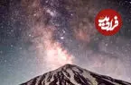 ببینید| تصویری خیره‌کننده از کهکشان راه شیری بر فراز قله دماوند