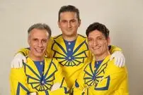 (عکس) قابی از تاریخ؛ «عمو قناد و فیتیله ای ها»؛ اواسط دهه 80