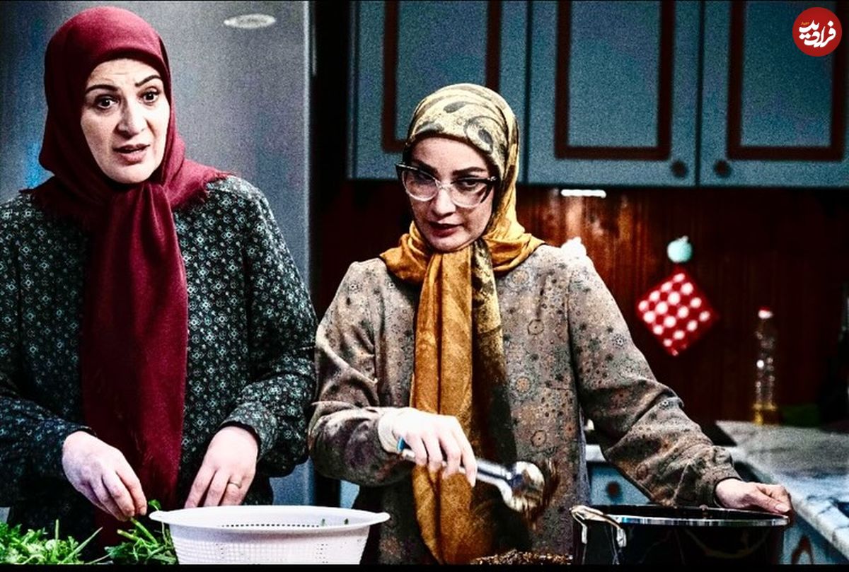 عکس| سفر در زمان؛ «بهتاش، سارا، رحمت و فهیمه» در پشت صحنه سریال پایتخت؛ سال 99