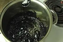 (ویدئو) اگر نوشابه کوکاکولا را بجوشانید، چه اتفاقی رخ می دهد؟