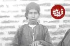 عکس| سفر زمان؛ عکس یادگاری «اسفندیار، مطرب شهر ساری» با پسرک تنبک‌زن؛ 135 سال قبل