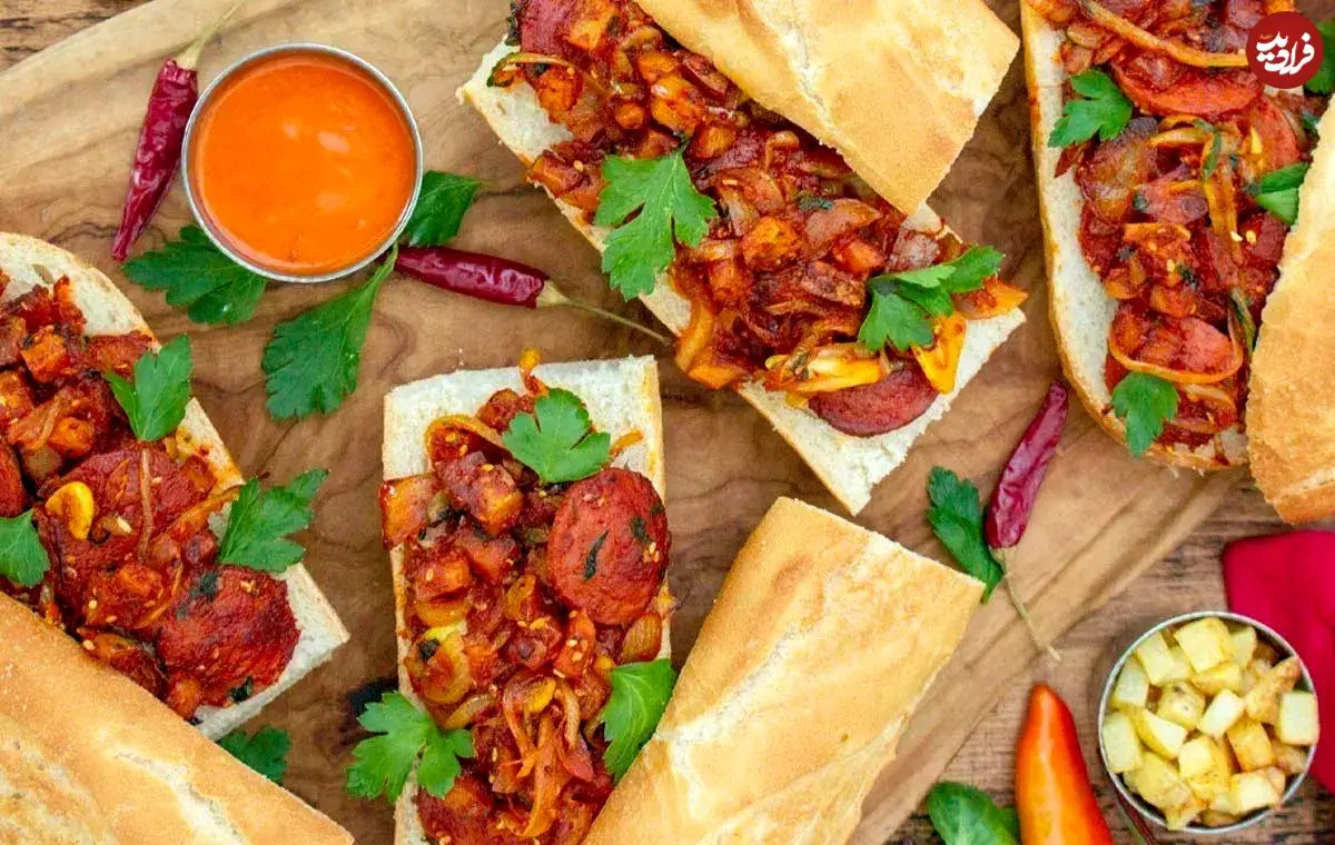 کالری سوسیس بندری چقدر است؟