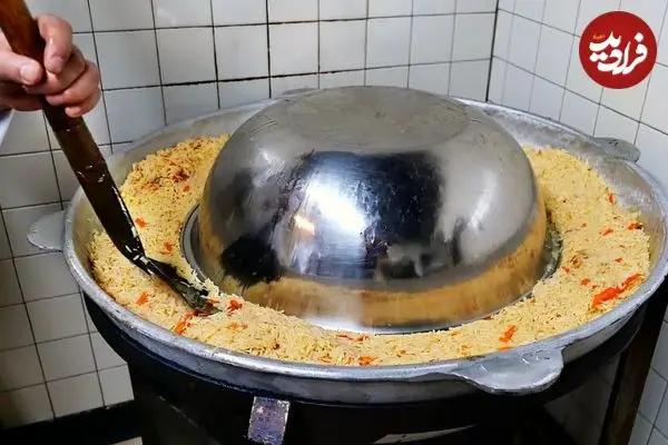 ببینید| غذای خیابانی در آمریکا؛ پخت ازبکی پلو با گوشت بره در شیکاگو