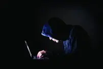 بدنام ترین هکر دنیا ملقب به «شاه دزد» چه کسی است؟!