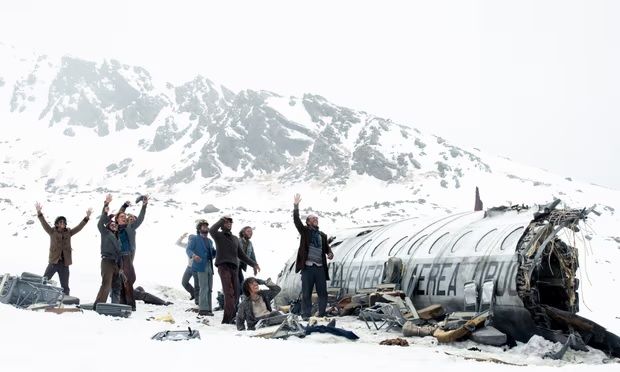 فیلم «جامعۀ برف»؛ روایتی واقعی و تکان‌دهنده از آدمخواری 