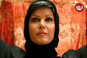 عکس| سفر در زمان؛ «فرزانه کابلی» در 74 سالگی و در تخت جمشید؛ سال 1402