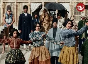 تصاویر| سفر به عصر قاجار؛ از «سلام نظامی سربازان قجری» تا «عکس یادگاری دلقک‌ها»