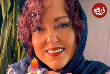 عکس| سفر زمان؛ تیپ و چهرۀ «پرستو گلستانی» 11 سال قبل روی صحنۀ تئاتر