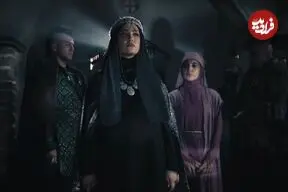عکس| سفر زمان؛ سوزانا آلویز، بازیگر نقش صوفیا در پشت صحنه سریال رویای نیمه شب